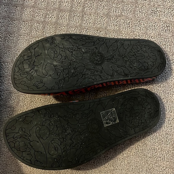 Versace Pool Slides - Picture 3 of 7